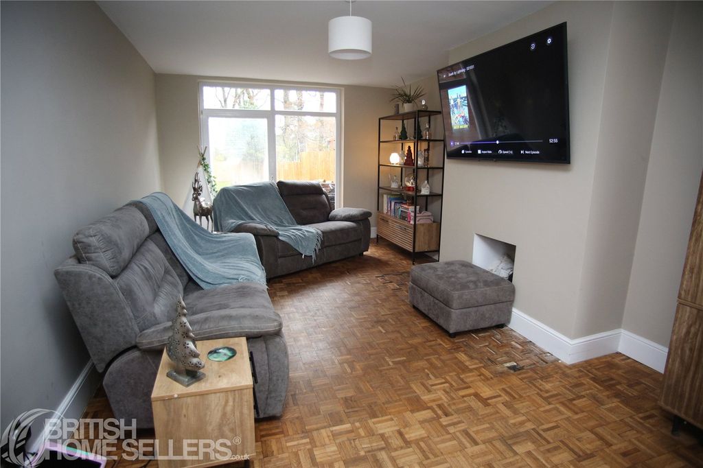 Property photo 2 of 22 Picture No. 05