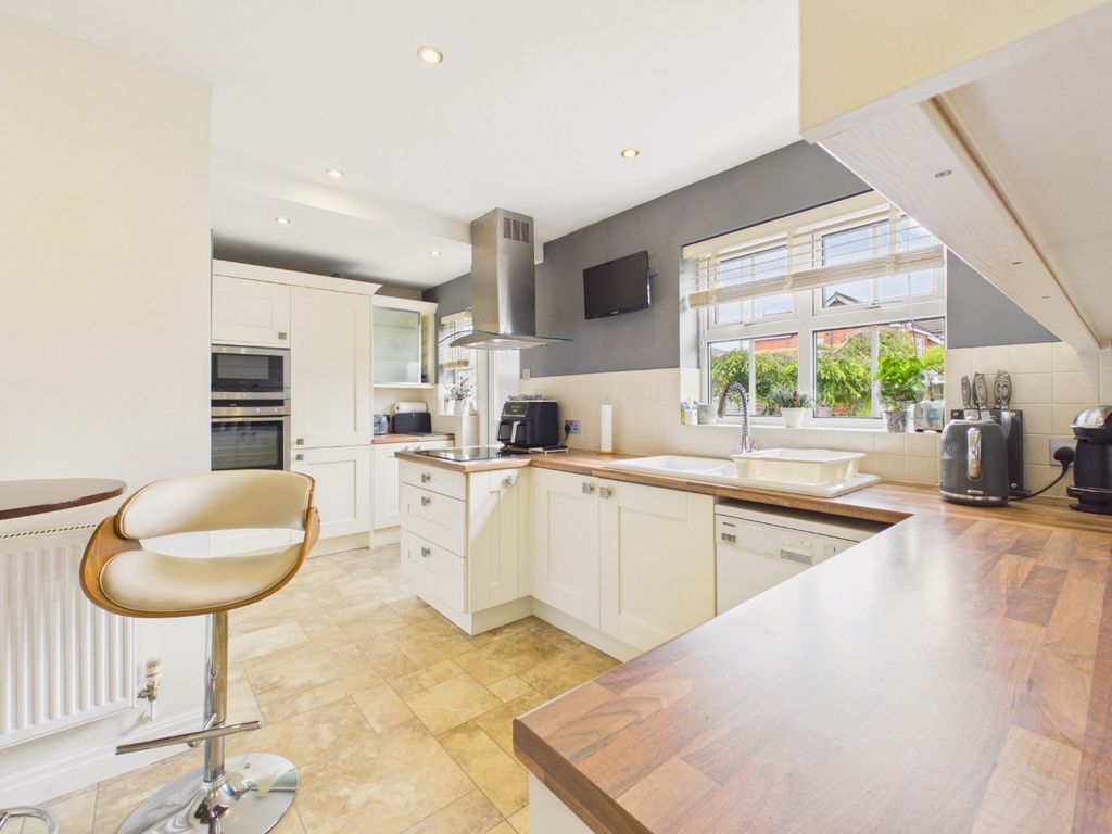 Property photo 3 of 22 5232545