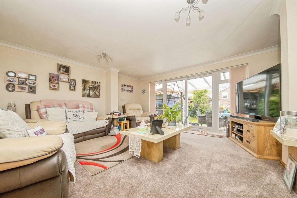 Property photo 2 of 15