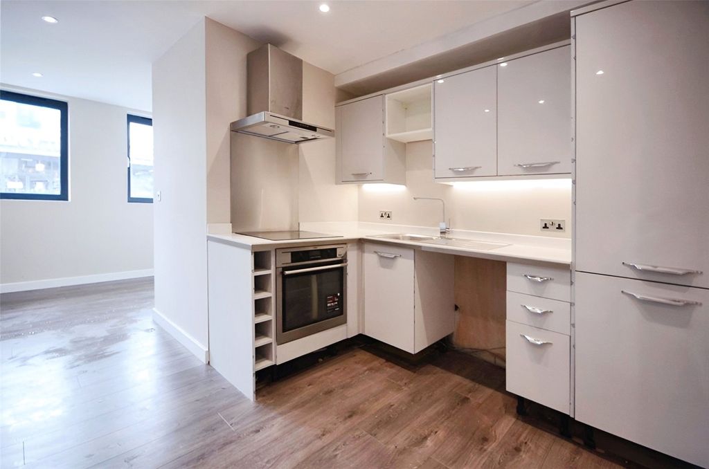 Property photo 3 of 5 Picture No. 14