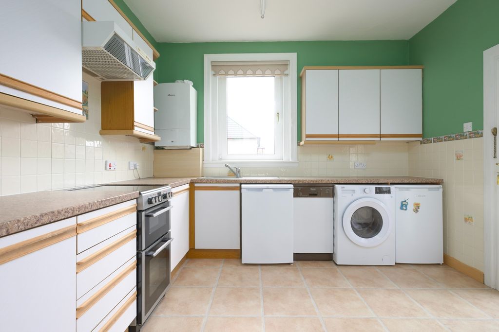Additional image 7 of 2 bed flat for saleTownhill Road, Dunfermline KY12
