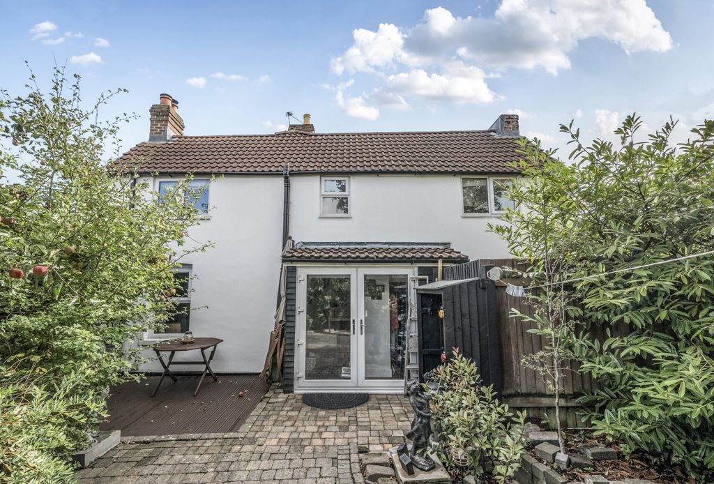 Property photo 2 of 16 1350491-2-68c2F47...