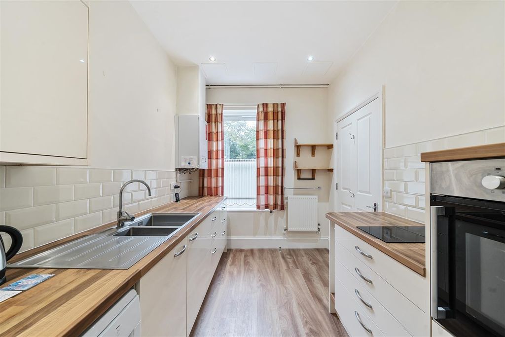 Property photo 2 of 16 Kitchen