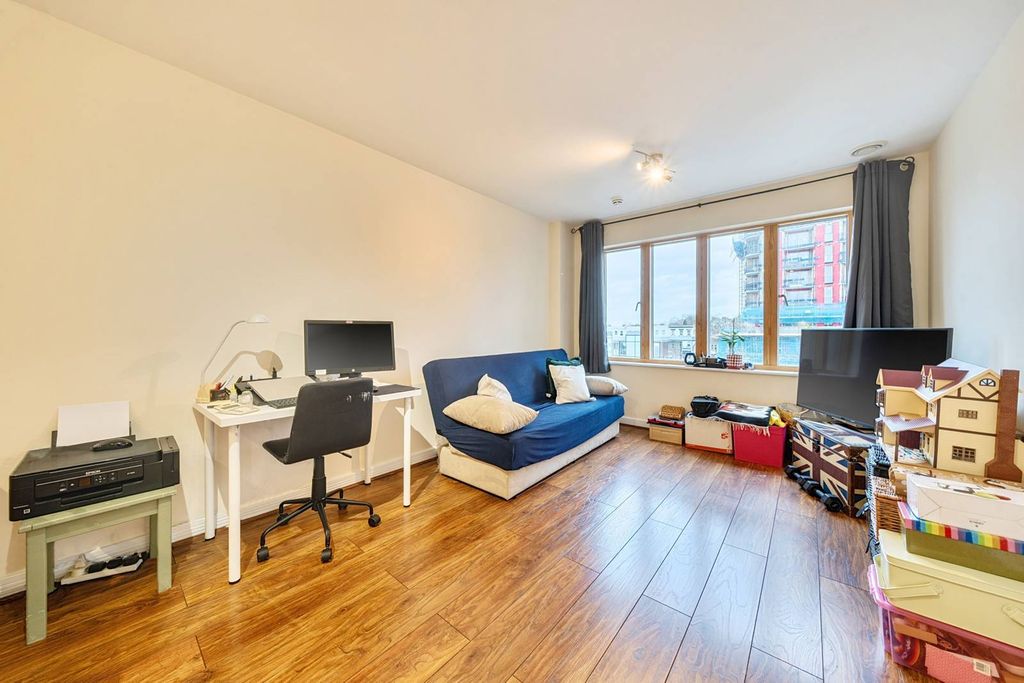 Property photo 1 of 10