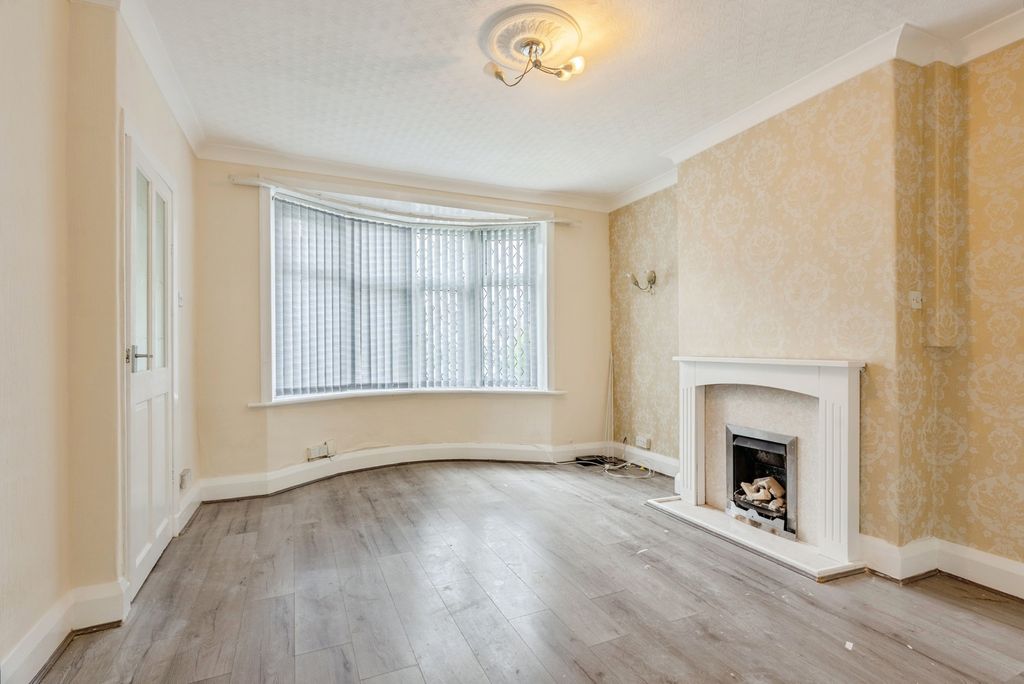 Property photo 2 of 13 Pbox-Img.Jpg