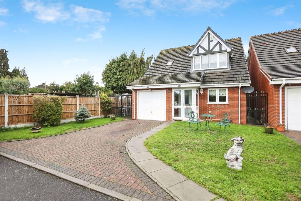 Property photo 1 of 17