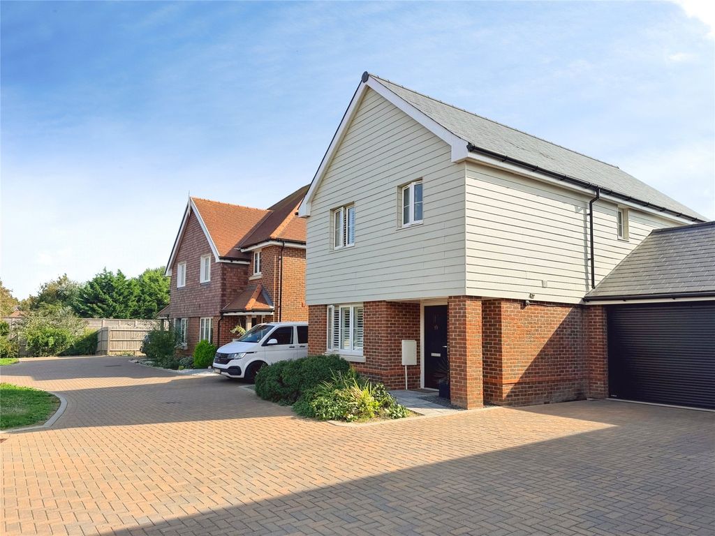 Property photo 1 of 28 Picture No. 32