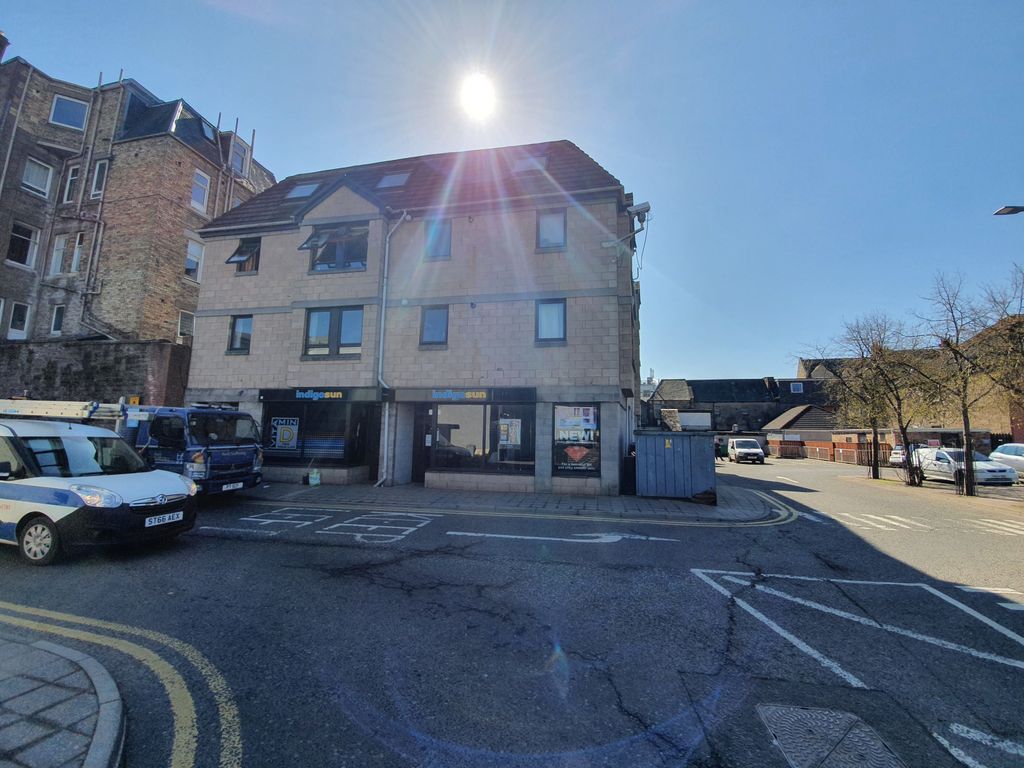 Property photo 1 of 1