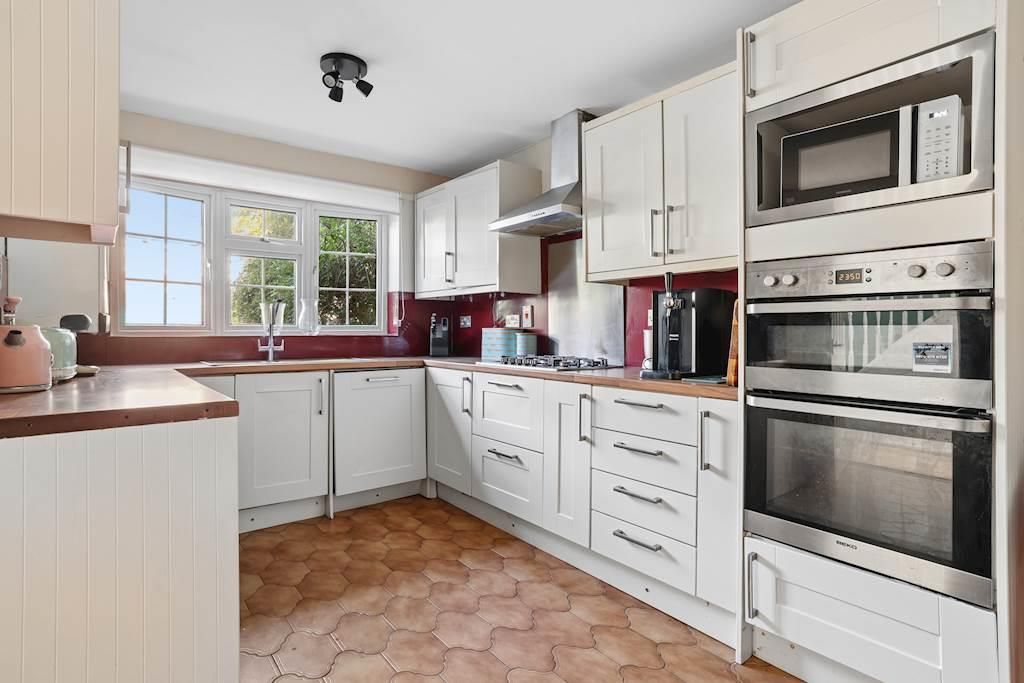Property photo 3 of 14 02-63ba02-Small.Jpg