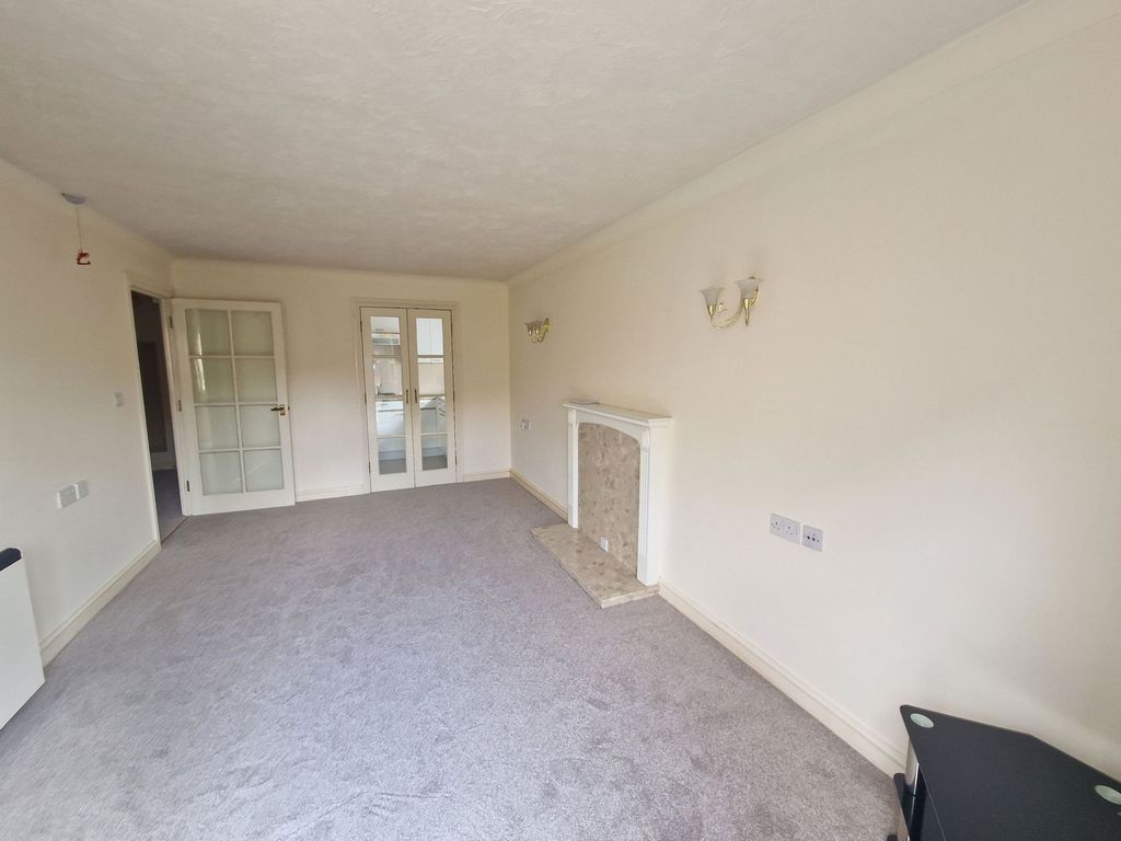 Property photo 2 of 7