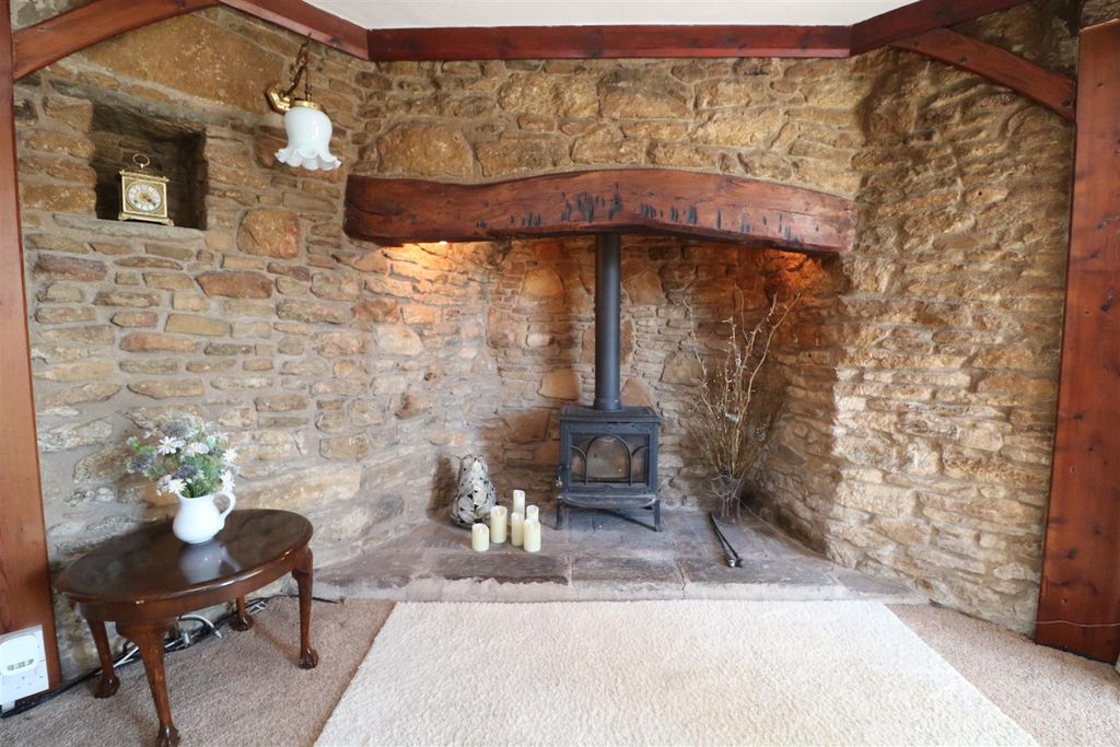 Property photo 3 of 22 Img_2488.Jpg