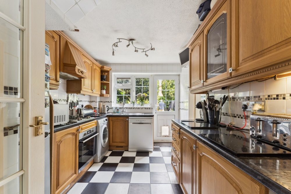 Property photo 2 of 18