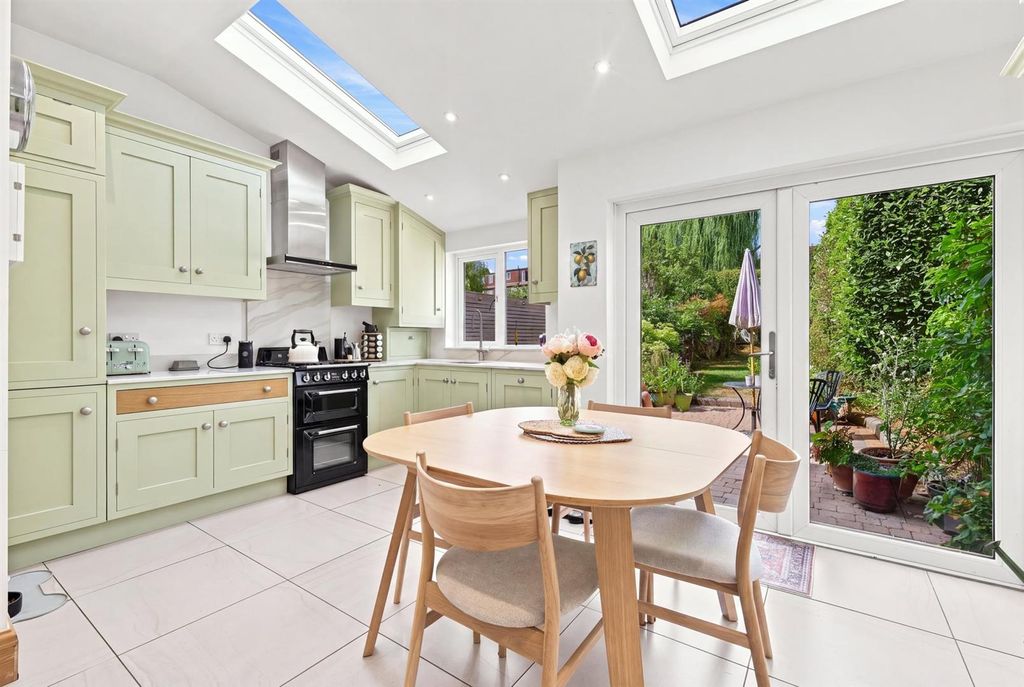 Property photo 1 of 28 1