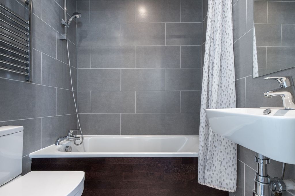 Property photo 2 of 13 Bathroom