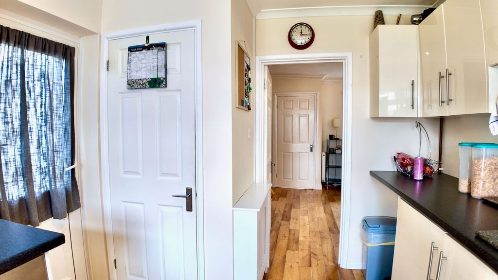 Additional image 17 of 3 bed semi-detached house for saleCrown Lane, Pontllanfraith NP12