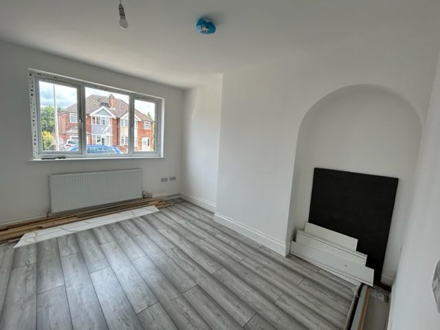 Property photo 2 of 25