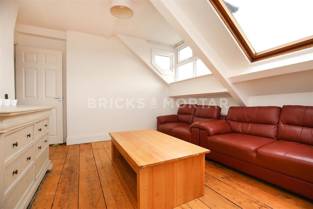 Property photo 3 of 11 3.Jpg