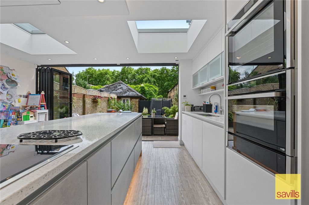 Property photo 1 of 26 Kitchen