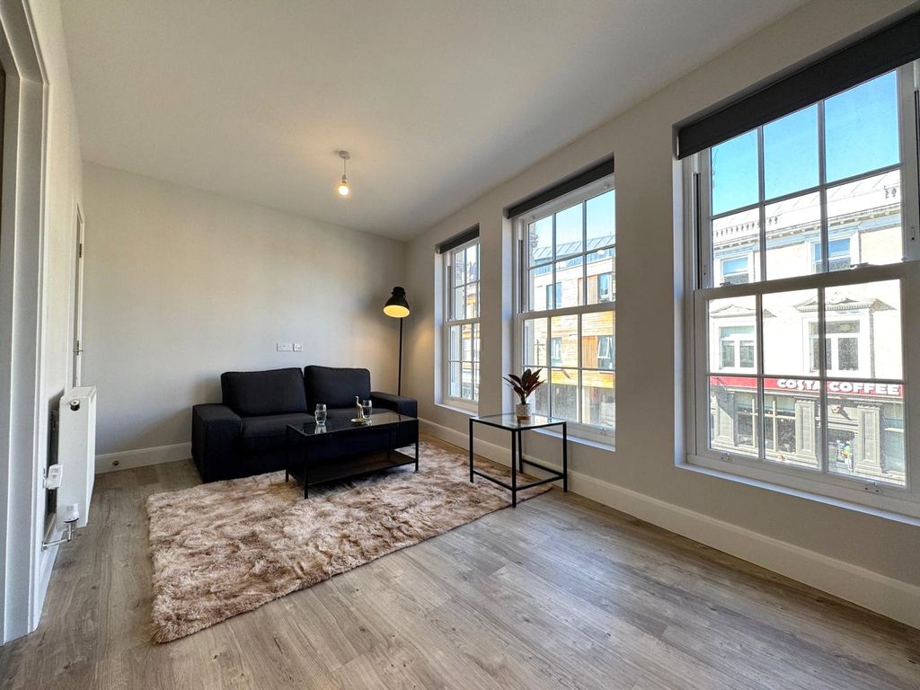 Property photo 2 of 6 Picture No. 09