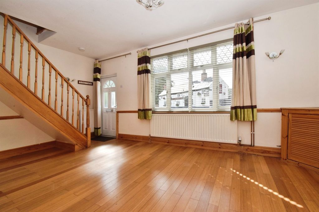 Property photo 3 of 28