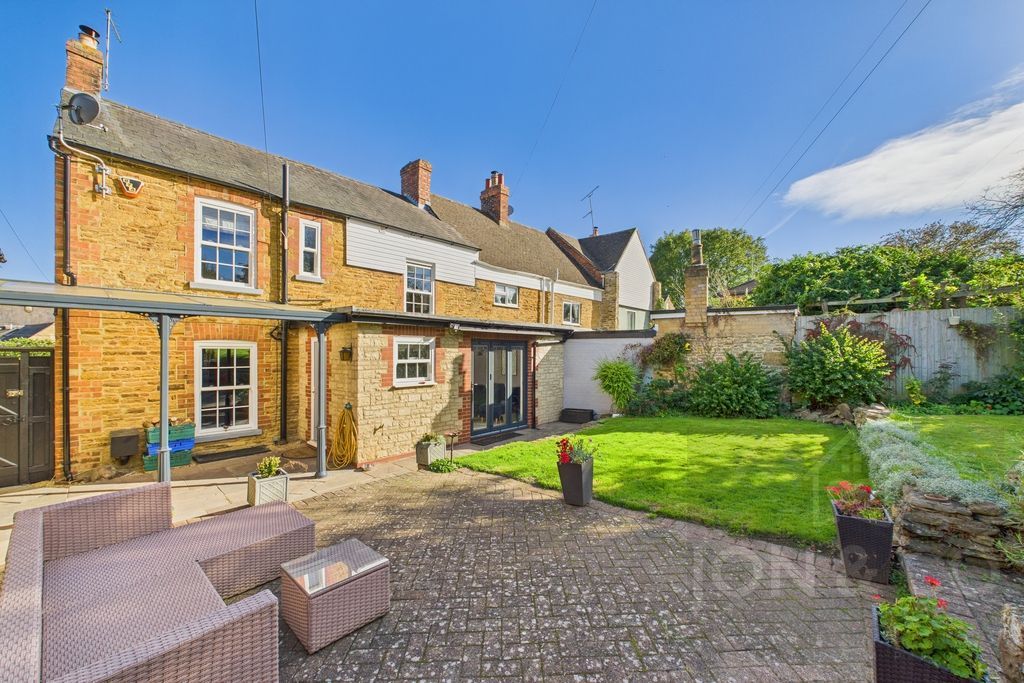 Property photo 1 of 25