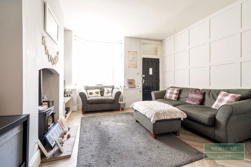 Property photo 3 of 19 Photo 16