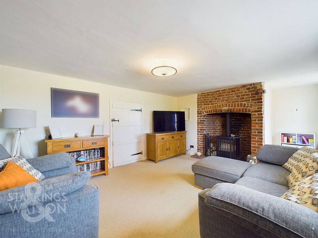 Property photo 2 of 49