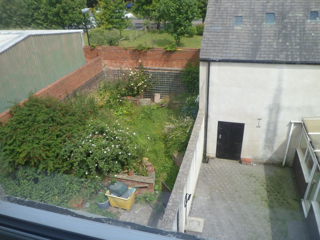 Property photo 3 of 5 White Building Part Of Work Shop Qui