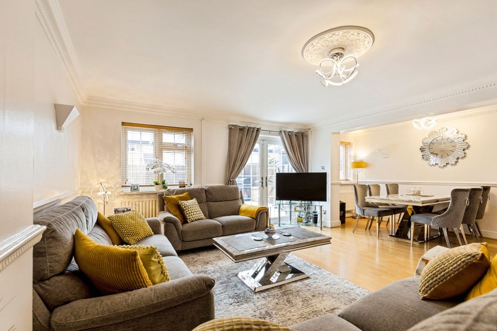 Property photo 2 of 20 Pbox-Img.Jpg