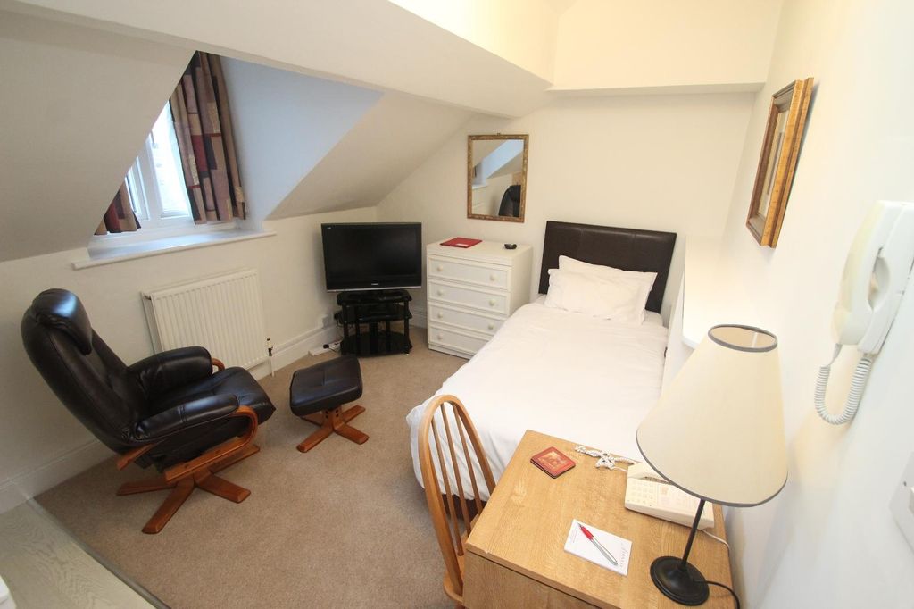 Property photo 2 of 5 0 General