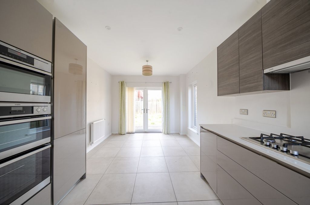 Property photo 2 of 16 1277000 (3).Jpg