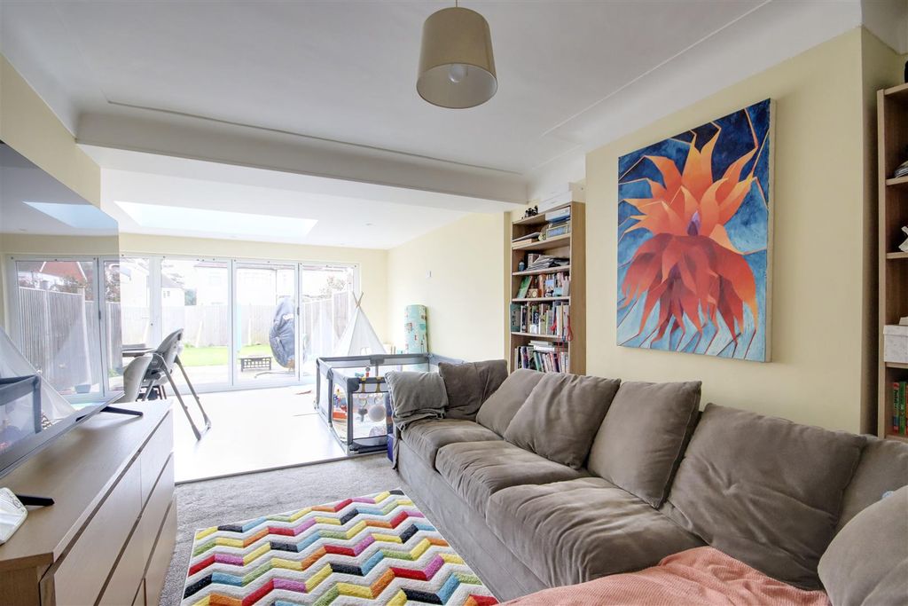 Property photo 2 of 13 Img_0449-Img_0451.Jpg