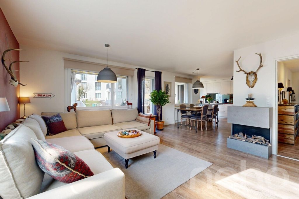 Property photo 3 of 12