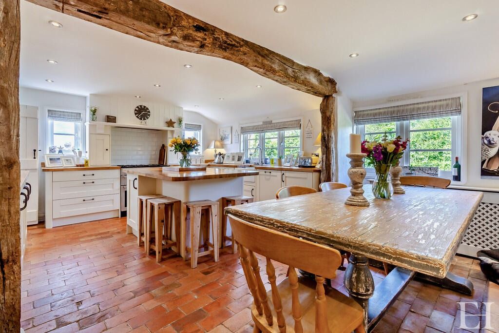 Property photo 3 of 38 4410762