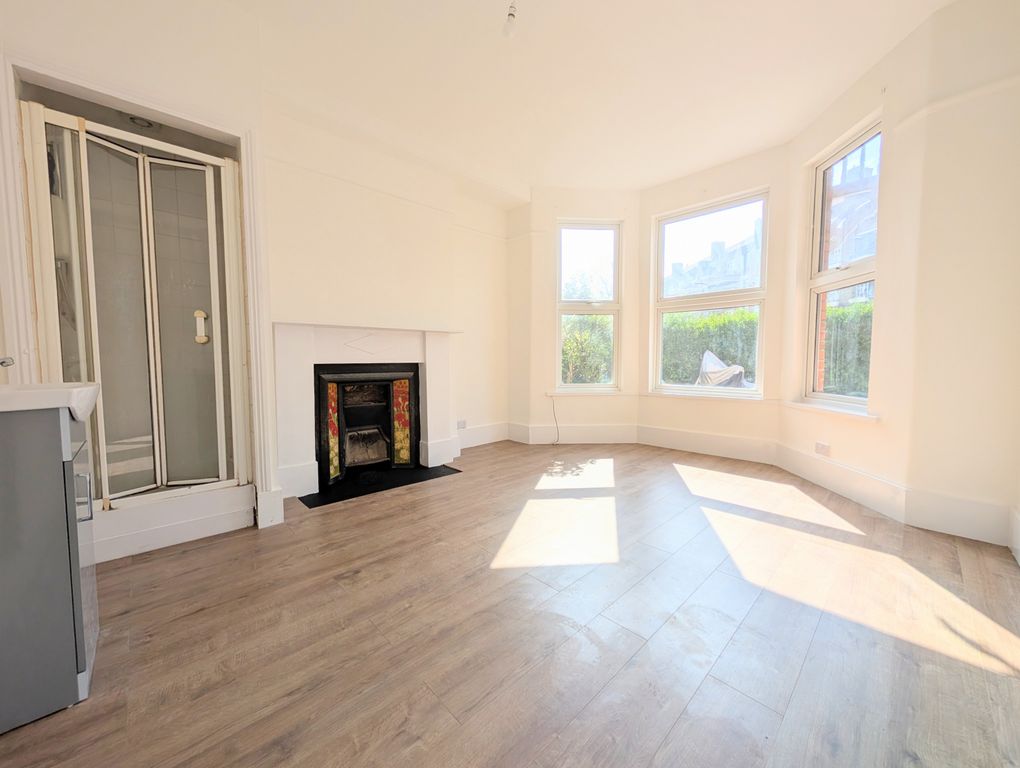 Property photo 1 of 12 Room With Private Shower