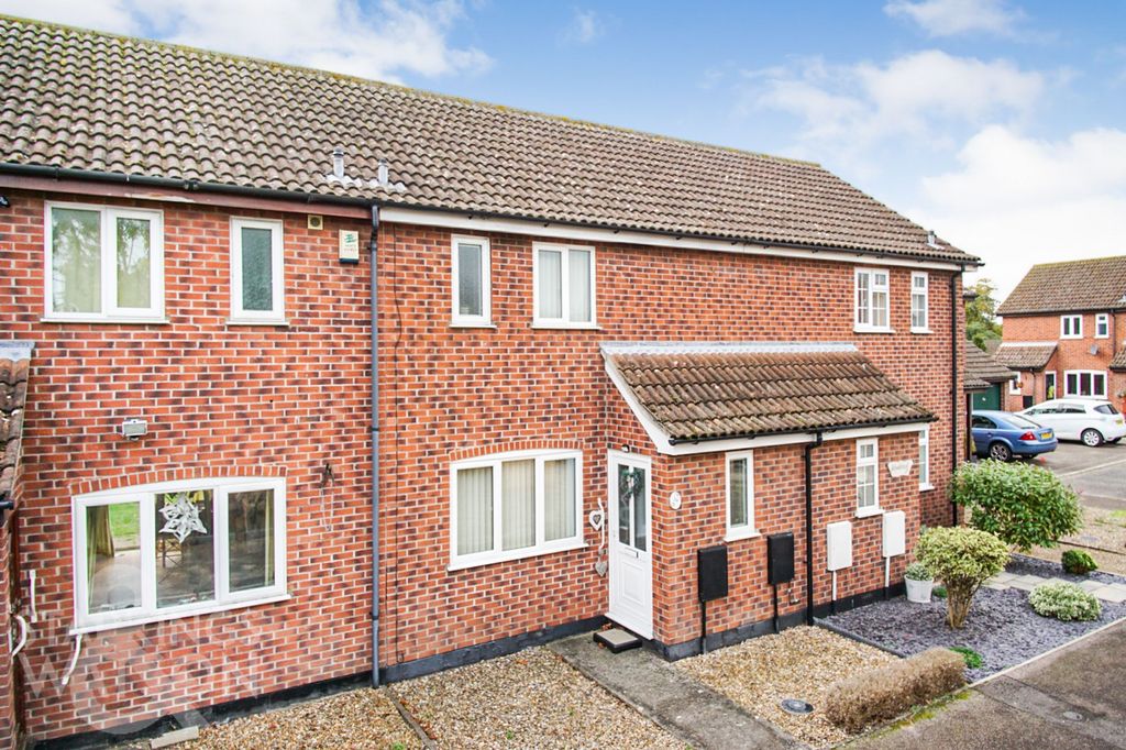 Property photo 2 of 21