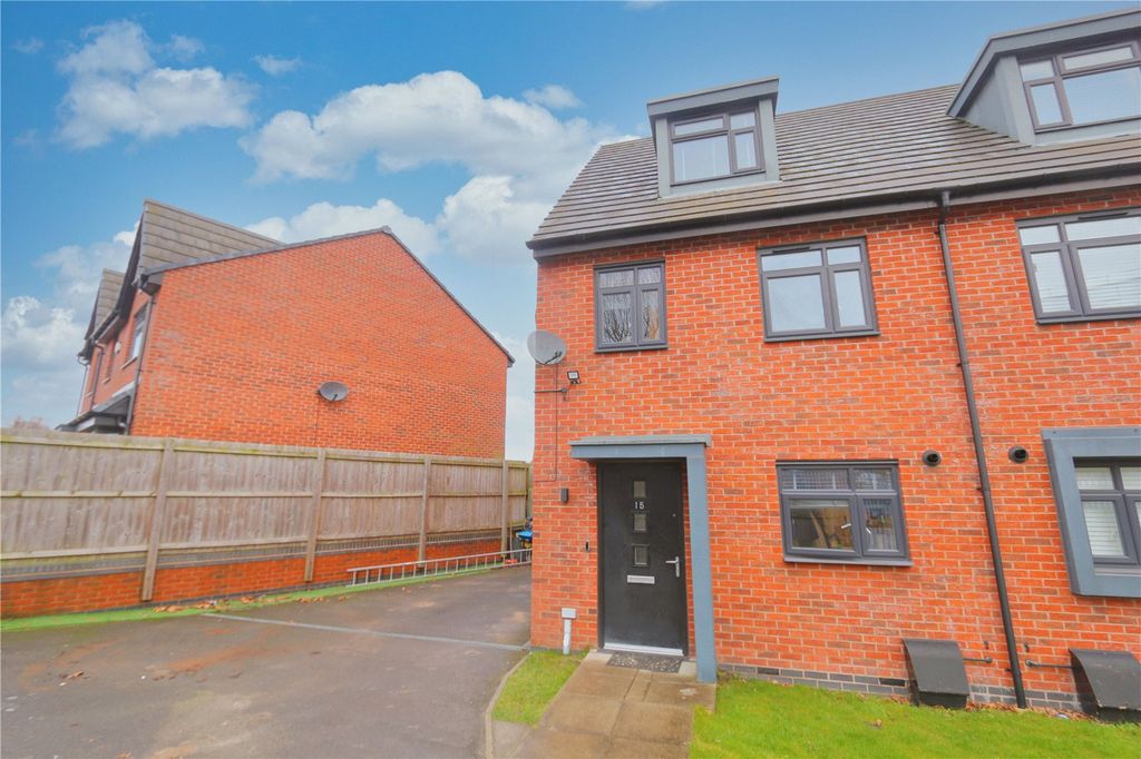 Property photo 1 of 15 External