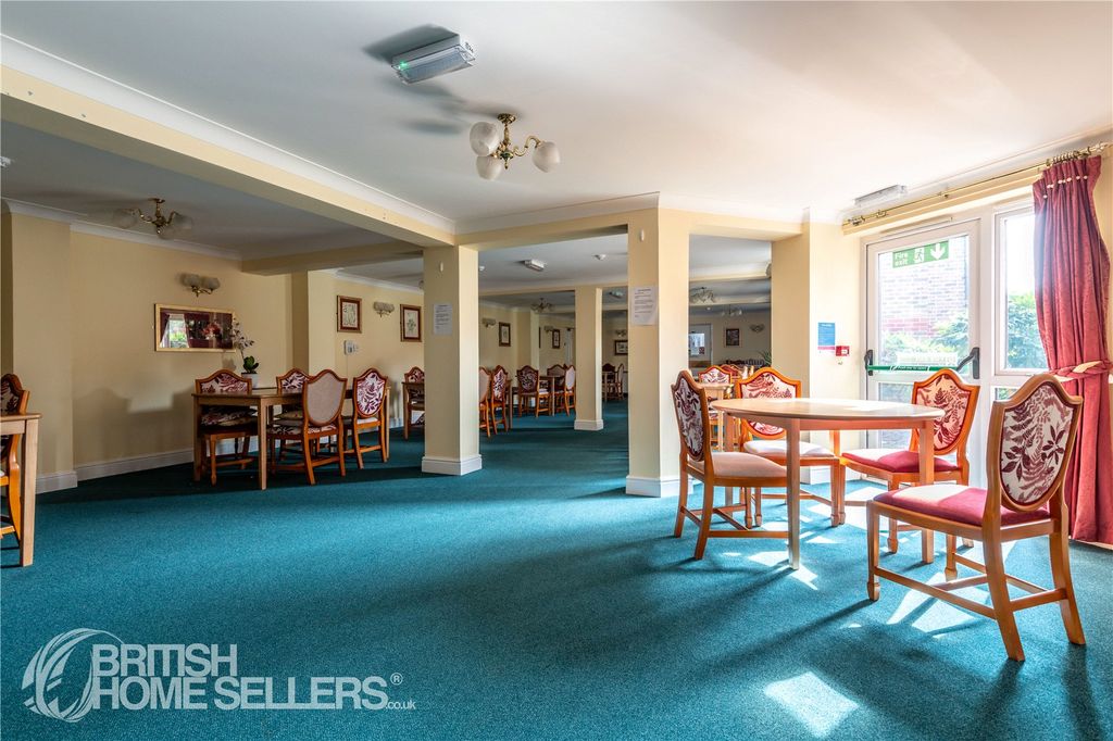 Property photo 3 of 19 Picture No. 04