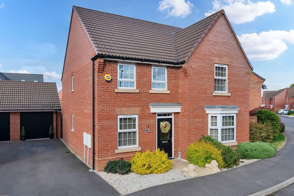Property photo 1 of 23