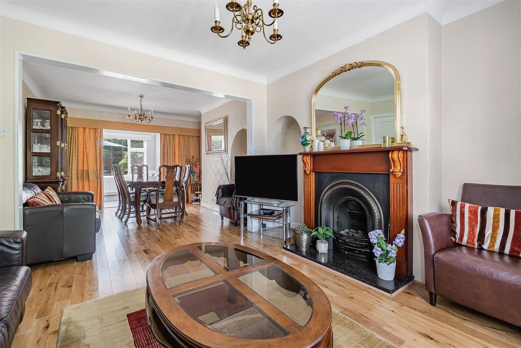 Tudor Drive, Kingston Upon Thames KT2 photo 5