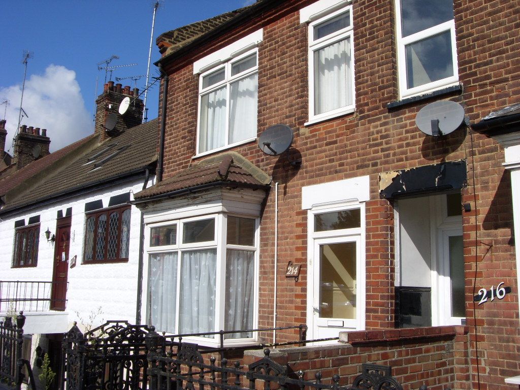 Property photo 1 of 9 Front