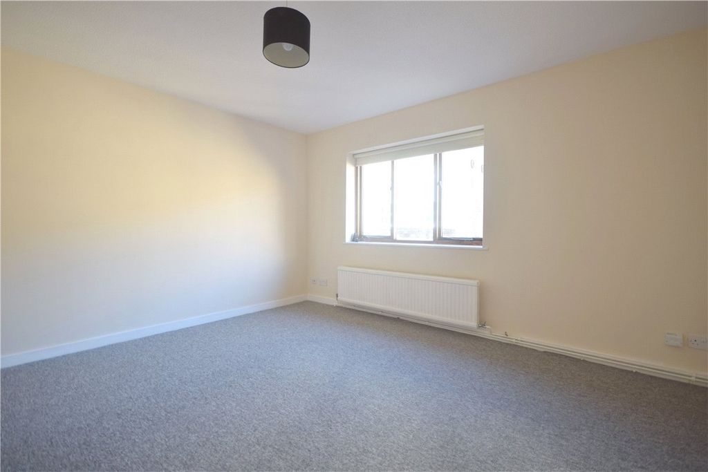 Property photo 2 of 6 Picture No. 20