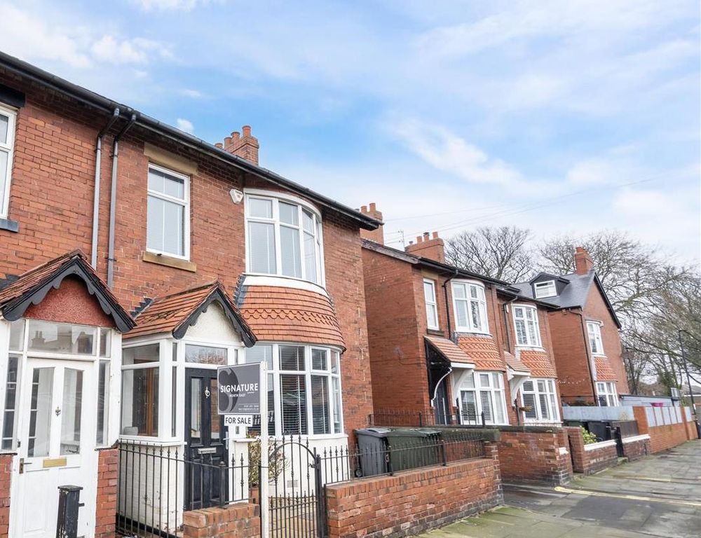 Property photo 1 of 9 External