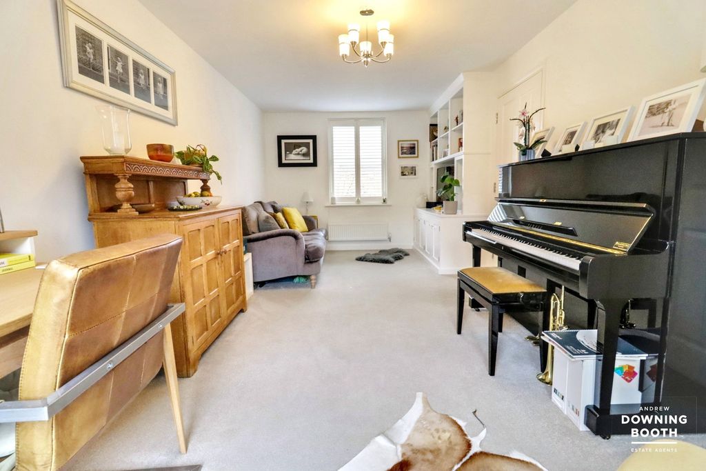 Property photo 3 of 29