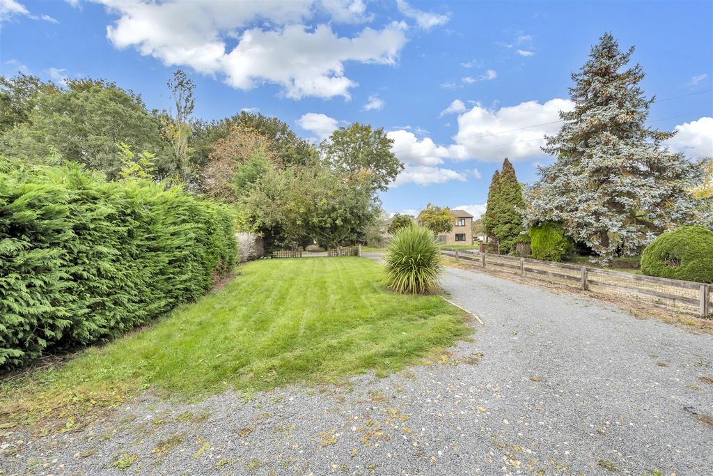 Property photo 3 of 23 Dcp_1891.Jpg