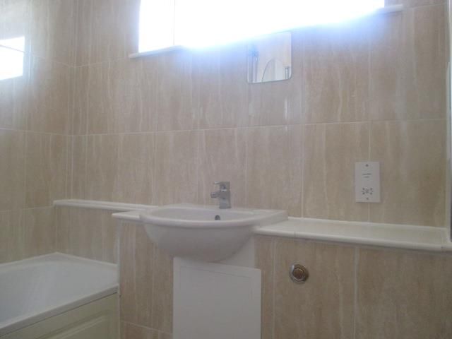 Property photo 2 of 4 Bathroom