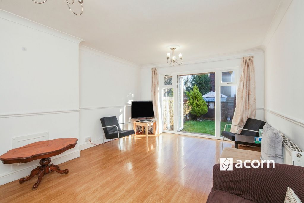 Property photo 2 of 9 Reception