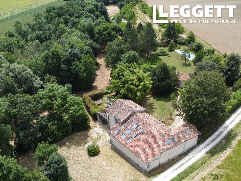 Property photo 1 of 10