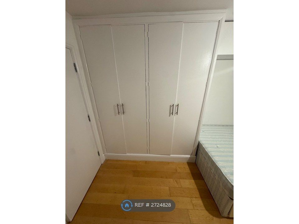 Property photo 3 of 13 Bedroom 1