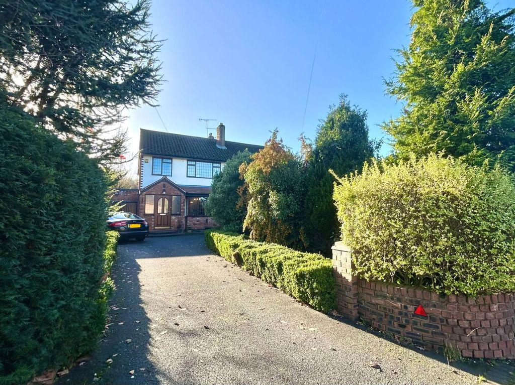 Property photo 2 of 31